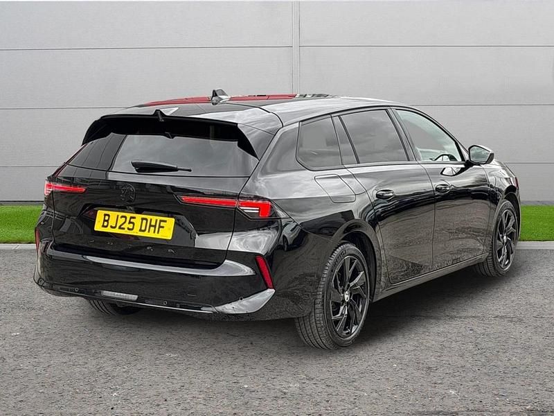 Used Vauxhall Astra S 128 HP (94 kW) 2025 Black Estate
