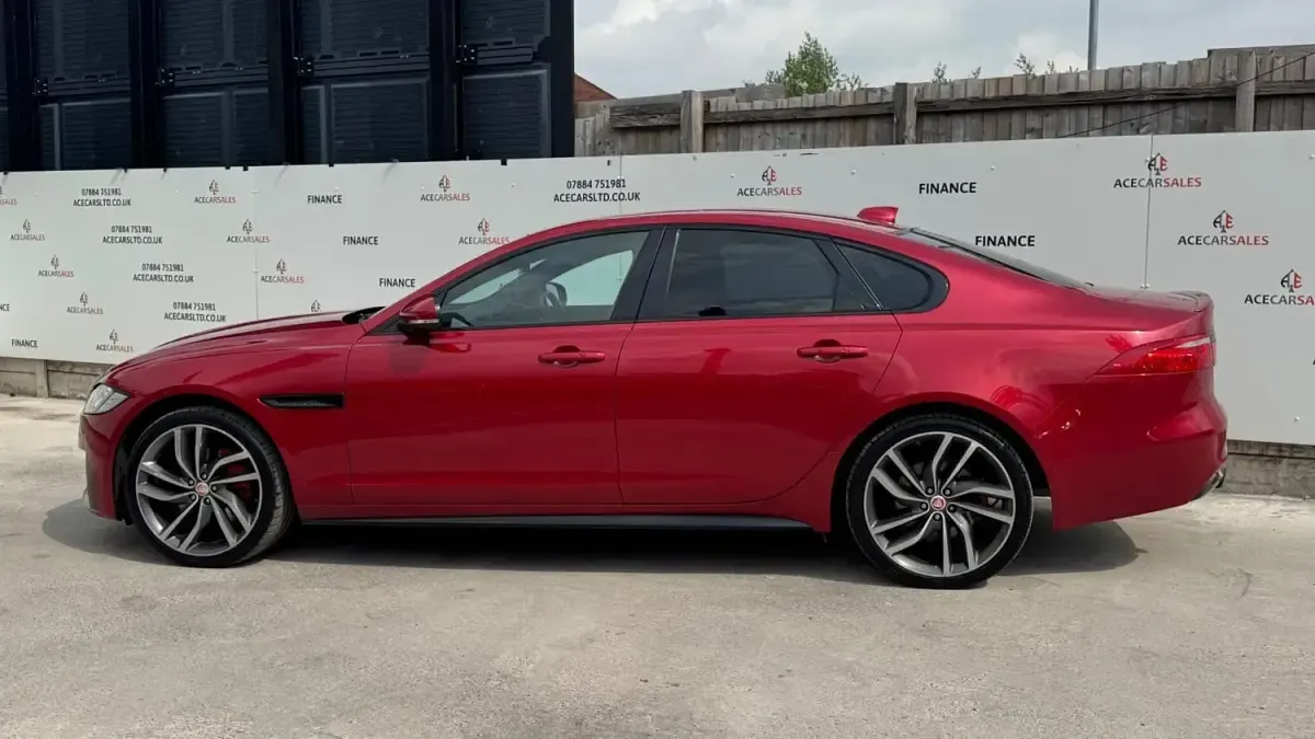 Usado Jaguar XF Supercharged 2016 Vermelho Sedan