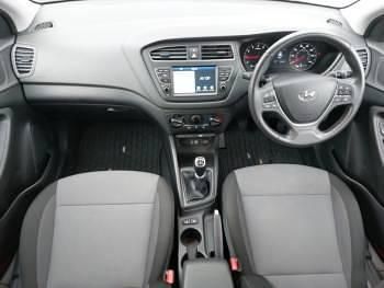 Used Hyundai i20 84 HP (61 kW) 2020 Blue Hatchback