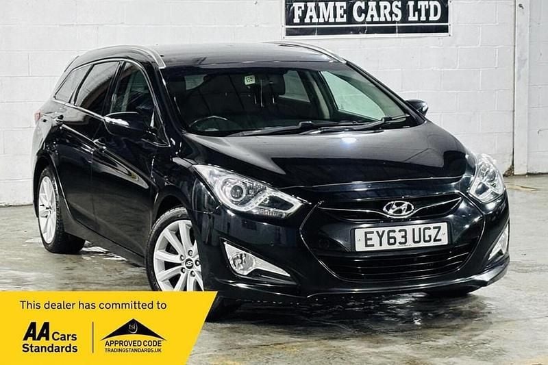 Used Hyundai i40 Style 136 HP (100 kW) 2013 Black Estate