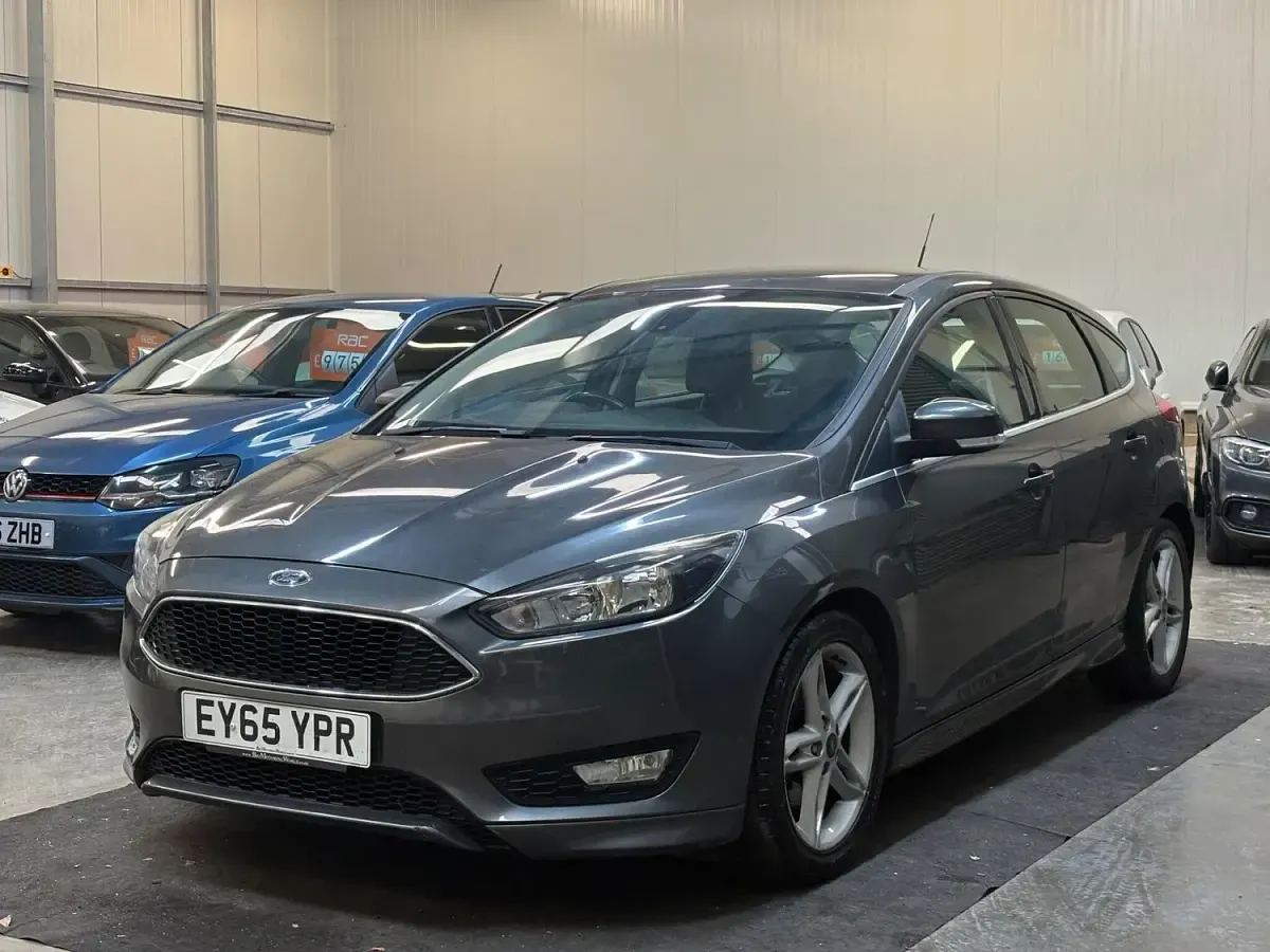 Used Ford Focus Zetec 2015 Grey Hatchback