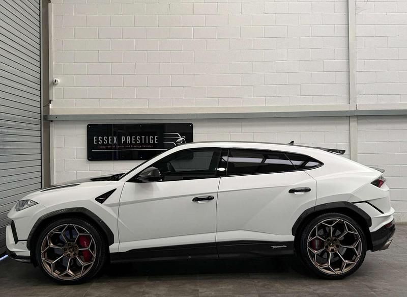 Used Lamborghini Urus 2024 White SUV