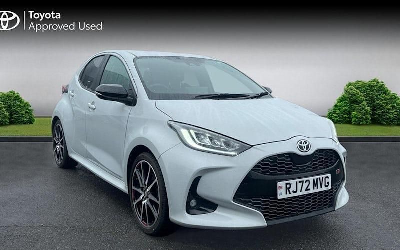Used Toyota Yaris Hybrid Sport 116 HP (85 kW) 2022 Grey Hatchback