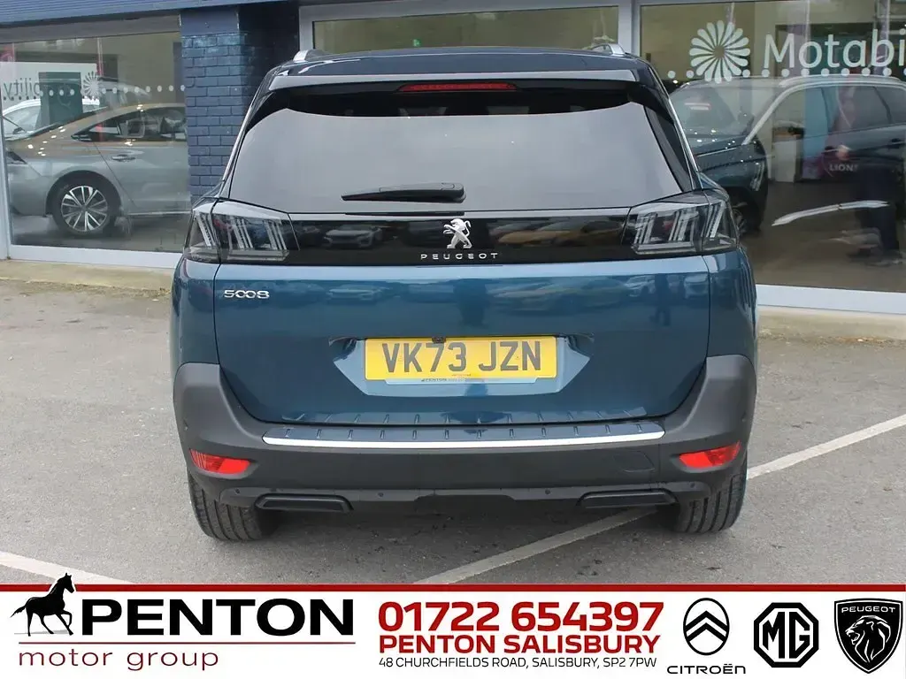 Used Peugeot 5008 Allure+ 130 HP (95 kW) 2023 Blue SUV