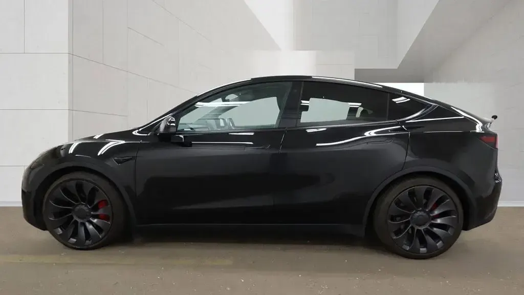 Used Tesla Model Y Performance 392 kW (534 HP) 2023 Black SUV