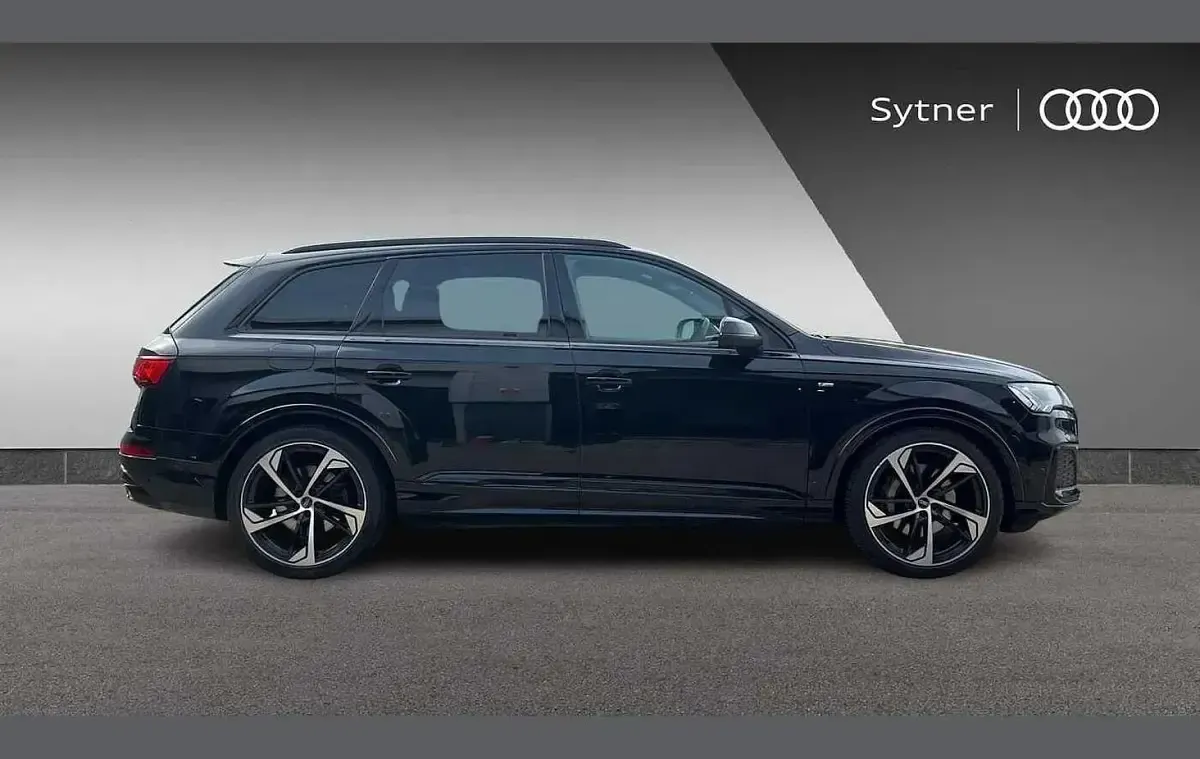 Used Audi Q7 Black Edition 281 HP (206 kW) 2022 Black SUV