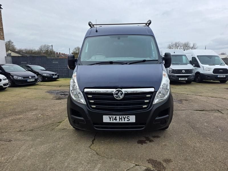 Used Vauxhall Movano 130 HP (95 kW) 2017 Blue MPV