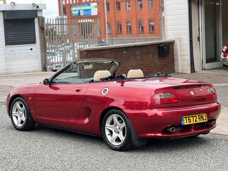 Used MG F 1999 Red Cabriolet
