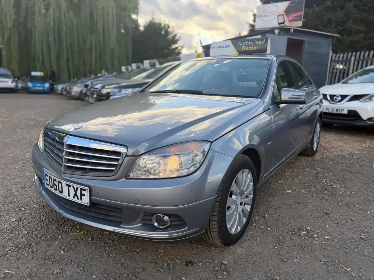 Used Mercedes C220 Elegance 170 HP (125 kW) 2010 Silver Sedan
