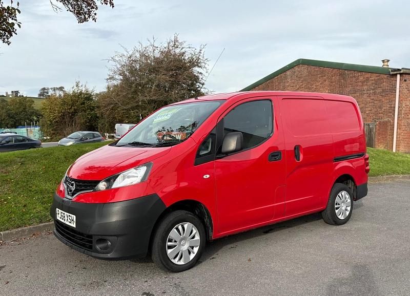 Used Nissan NV200 Acenta 2019 Red MPV