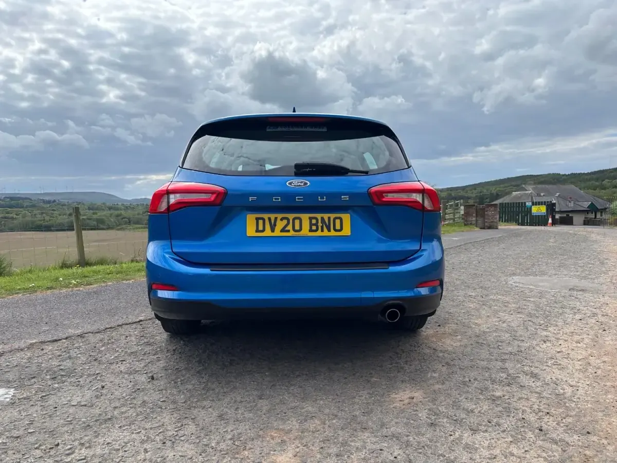 Usado Ford Focus Titanium 2020 Azul Carrinha