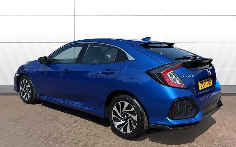 Used Honda Civic SE 129 HP (94 kW) 2018 Hatchback