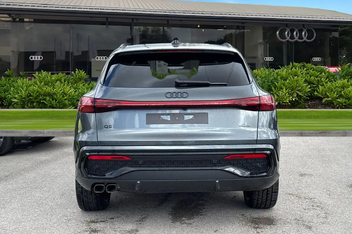 New Audi Q5 Advanced 204 HP (150 kW) 2026 Grey SUV