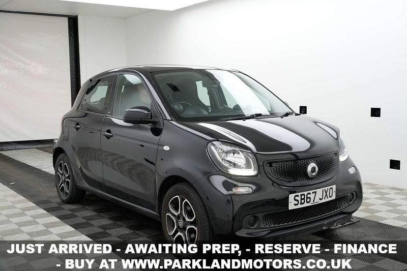 Black Used 2017 Smart ForFour Prime Hatchback | £4,995 (Fair price) - Image 1/4