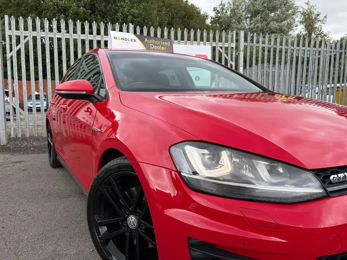 Used VW Golf VII GTD 2016 Red Hatchback