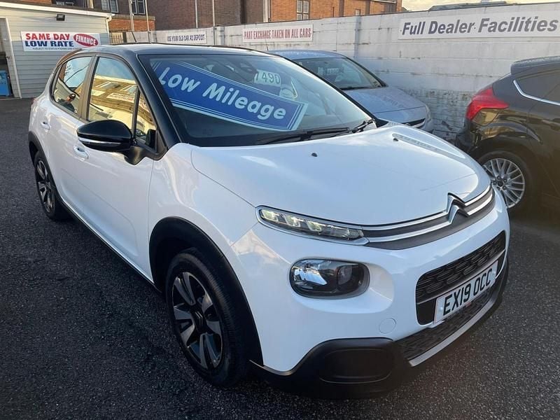White Used 2019 Citroën C3 Feel Hatchback | £7,490 (Fair price) - Image 1/4