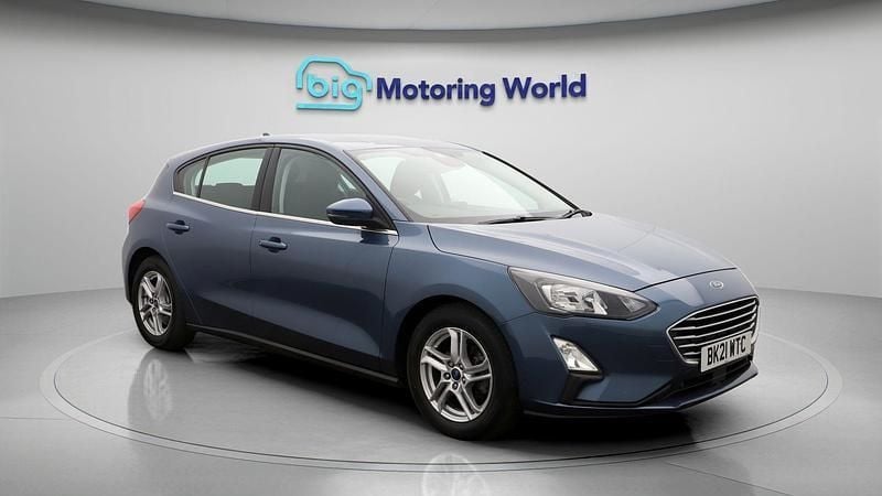 Used 2020 Ford Focus Zetec Hatchback | £11,200 (Fair price) - Image 1/4