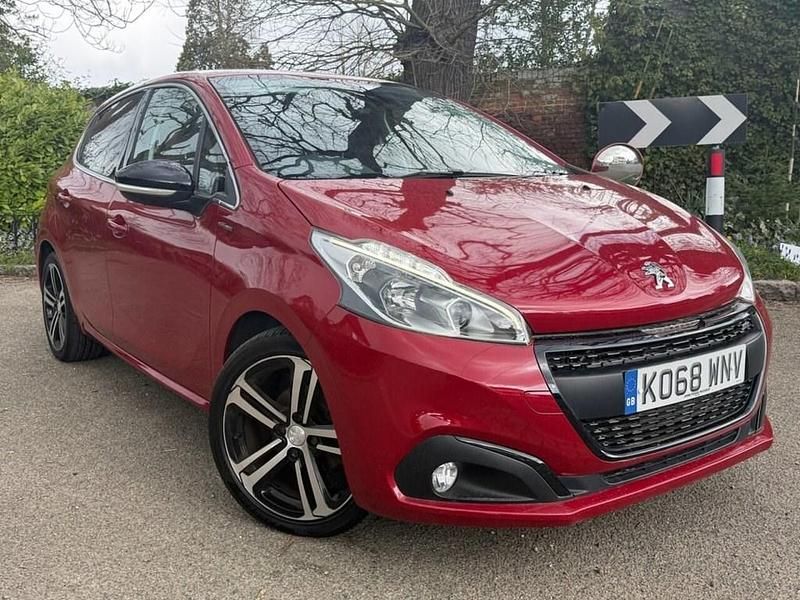 Used Peugeot 208 GT-line 110 HP (80 kW) 2019 Red Hatchback