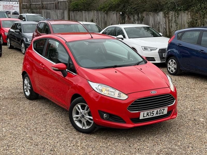 Used Ford Fiesta ST-Line 140 HP (102 kW) 2015 Red Hatchback