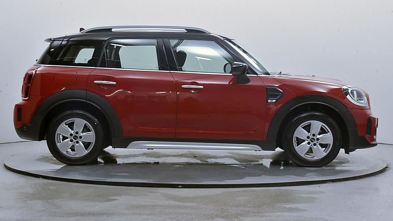 Used Mini Cooper Countryman Classic 134 HP (98 kW) 2021 Red SUV