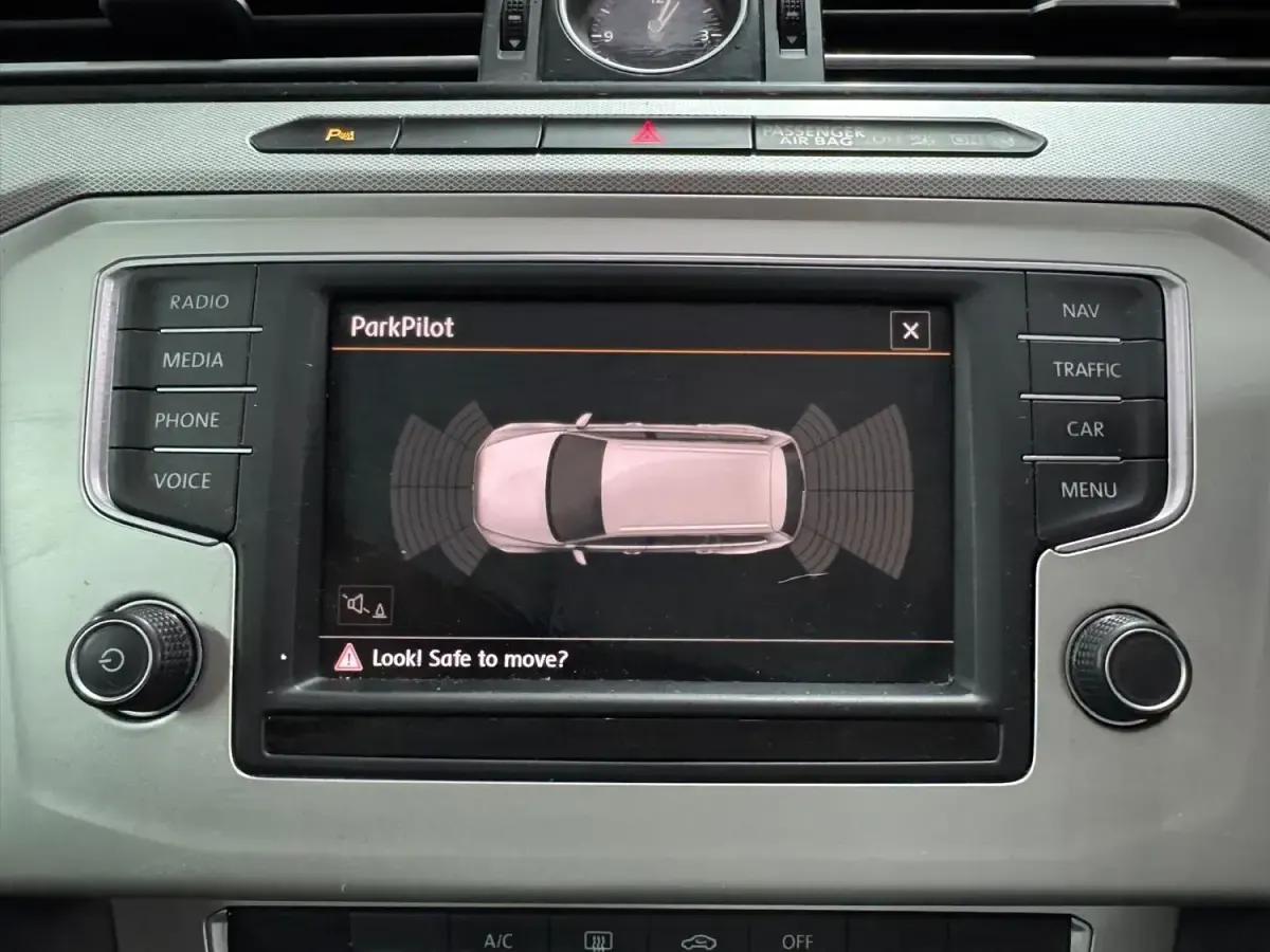 Begagnad VW Passat Business 150 HK (110 kW) 2016 Blå Kombi
