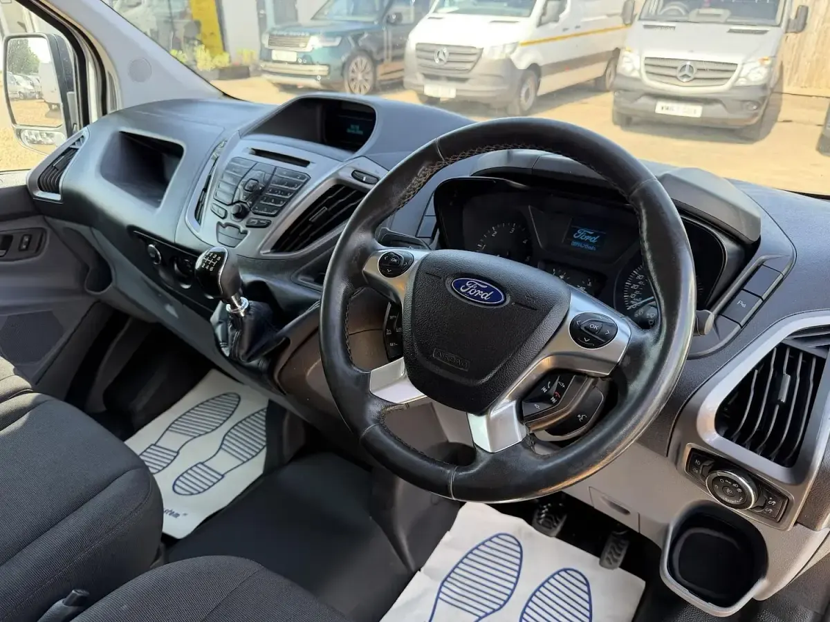 Used Ford Transit Custom Trend 125 HP (91 kW) 2016 White Van