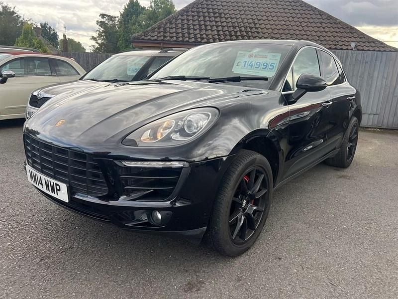 Black Used 2014 Porsche Macan S SUV | £13,995 (Expensive) - Image 1/4