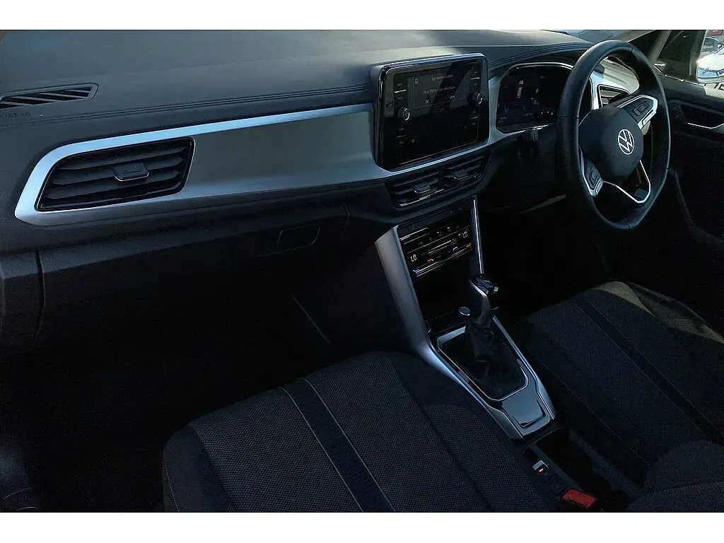Used VW T-Roc 150 HP (110 kW) 2025 SUV