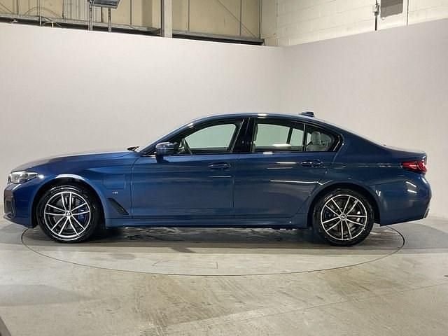 Used BMW 530e M Sport 292 HP (214 kW) 2021 Blue Sedan