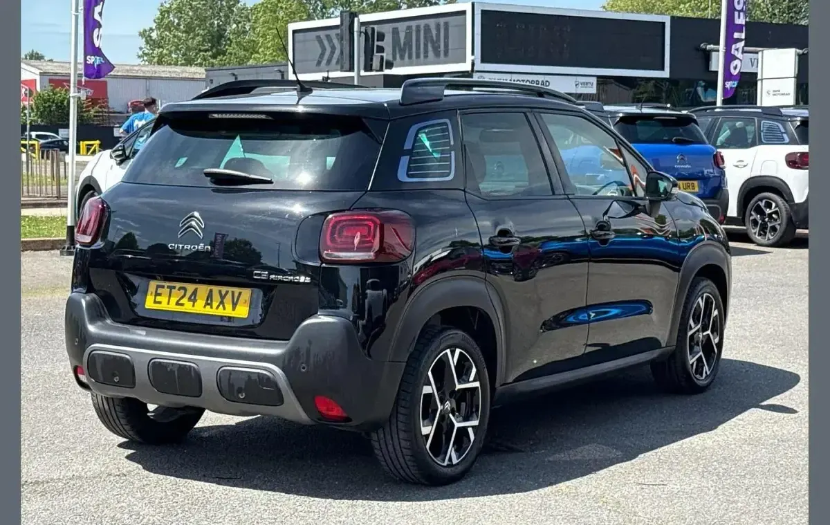 Used Citroën C3 Aircross PureTech 108 HP (79 kW) 2024 Black SUV