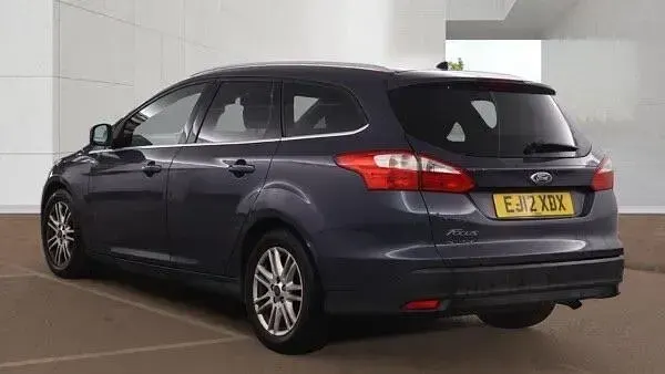 Used Ford Focus Titanium 125 HP (91 kW) 2012 Grey Estate
