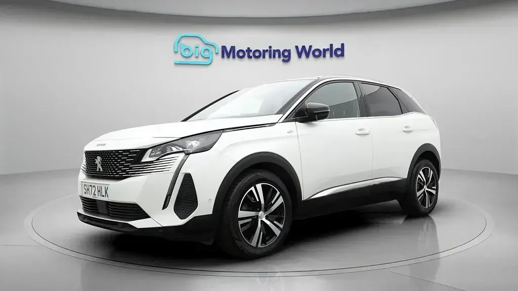 Used Peugeot 3008 GT-line 130 HP (95 kW) 2022 White SUV