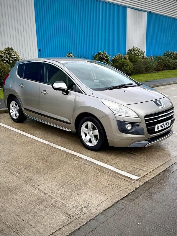 Second-hand Peugeot 3008 2012 Gri Break