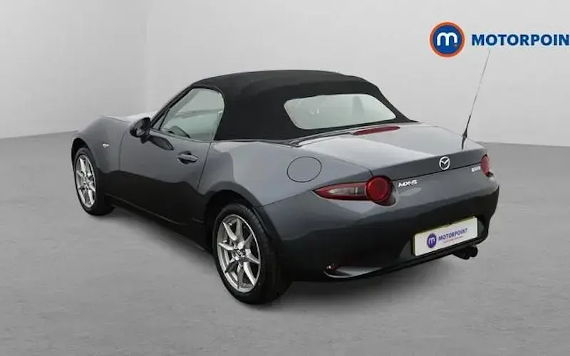 Begagnad Mazda MX5 131 HK (96 kW) 2018 Cab