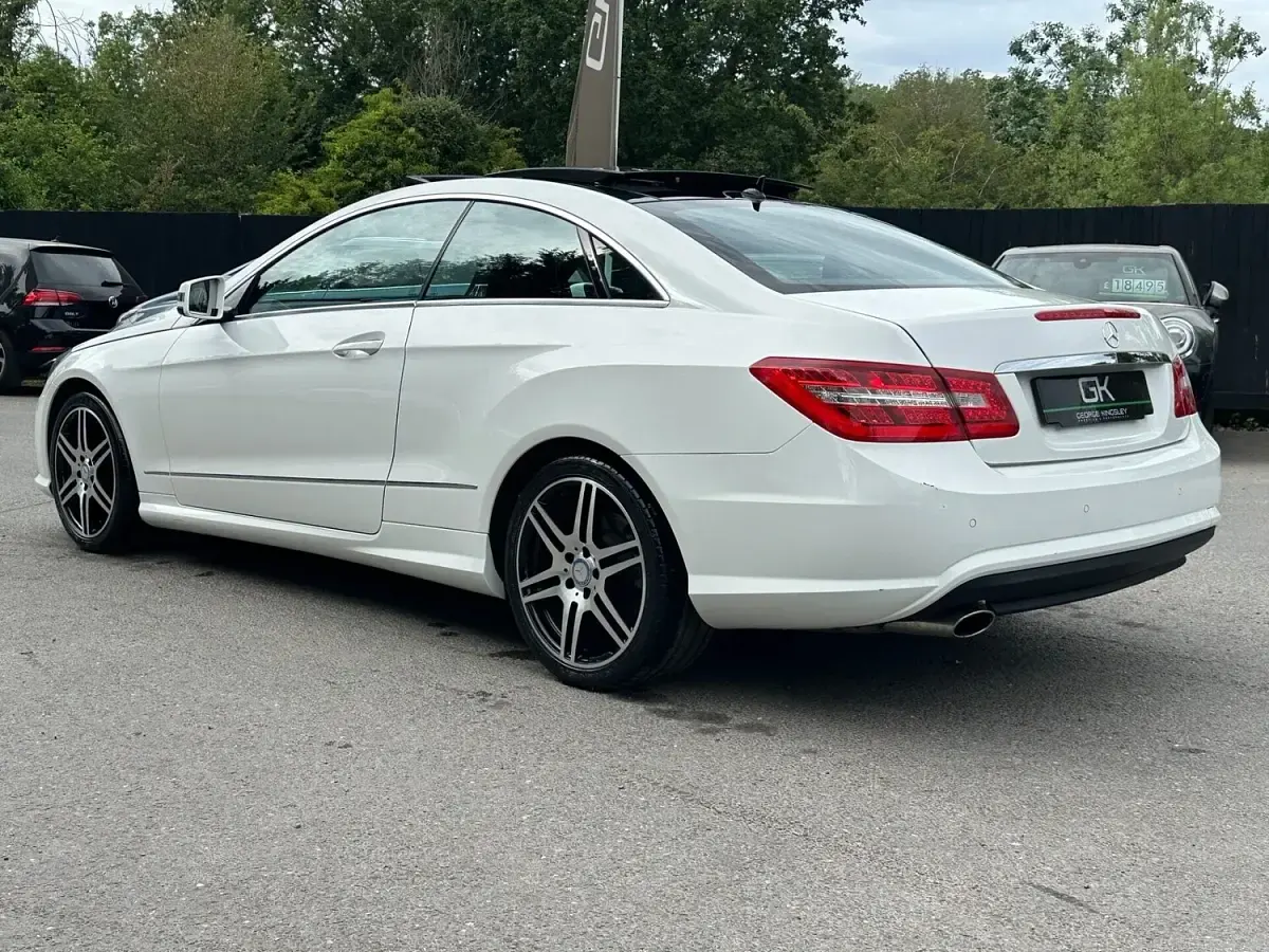 Used Mercedes E200 2013 White Coupe