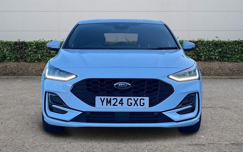 Begagnad Ford Focus ST-Line 125 HK (91 kW) 2025 Halvkombi