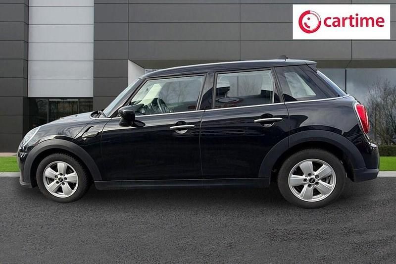 Used Mini Cooper Classic 136 HP (100 kW) 2022 Black Hatchback