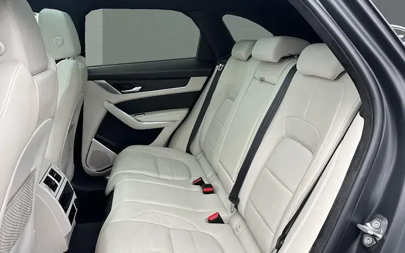 Used Jaguar F-Pace R-Dynamic 204 HP (150 kW) 2022 Blue SUV