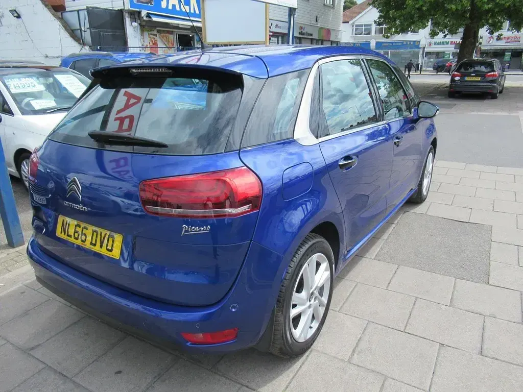 Used Citroën C4 Picasso Feel 2016 Blue MPV