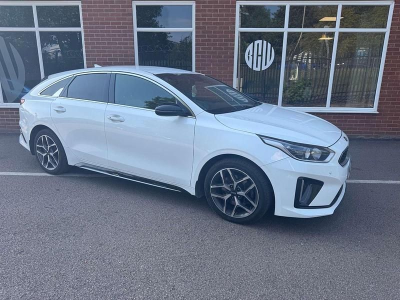 White Used 2020 Kia ProCeed GT-Line Hatchback | £12,200 (Fair price) - Image 1/4