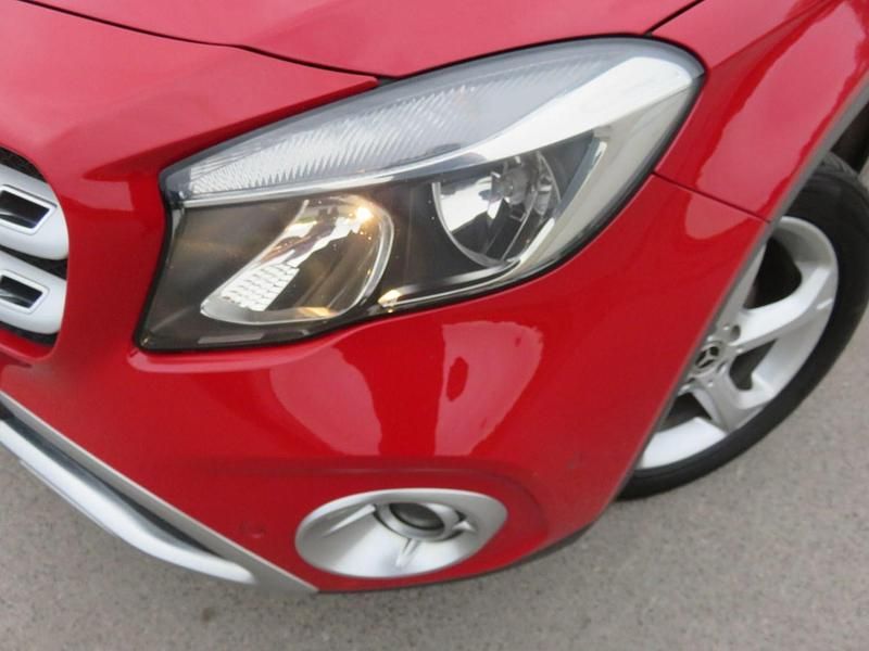 Used Mercedes GLA200 Executive 2018 Red SUV