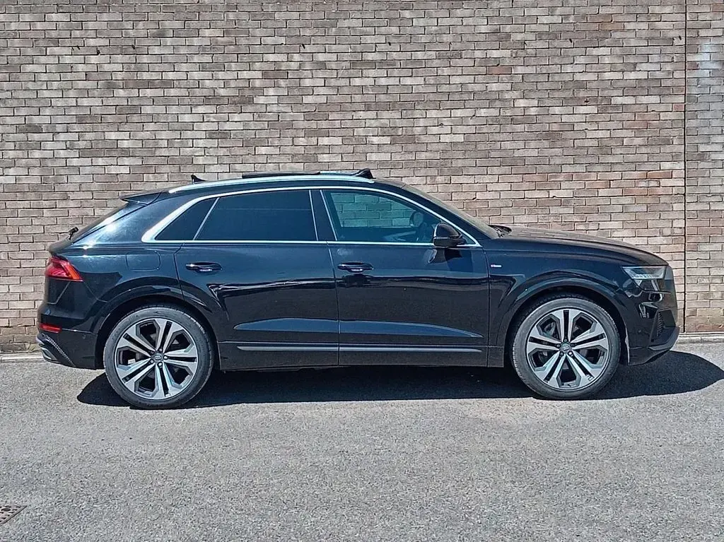 Used Audi Q8 S-Line 286 HP (210 kW) 2019 Black SUV