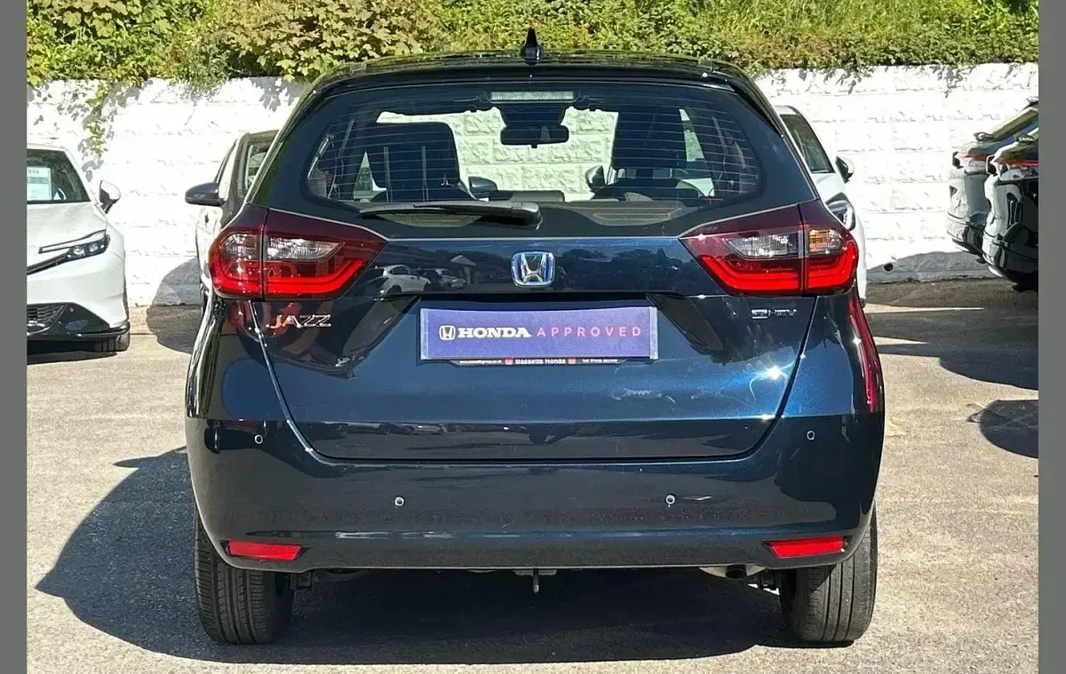 Used Honda Jazz Hybrid 109 HP (80 kW) 2023 Blue Hatchback