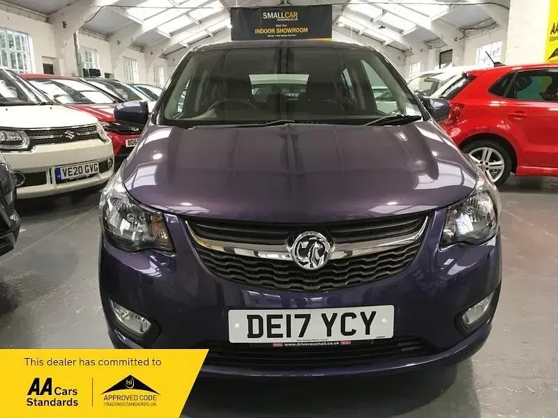Used Vauxhall Viva 75 HP (55 kW) 2017 Mauve/purple Hatchback