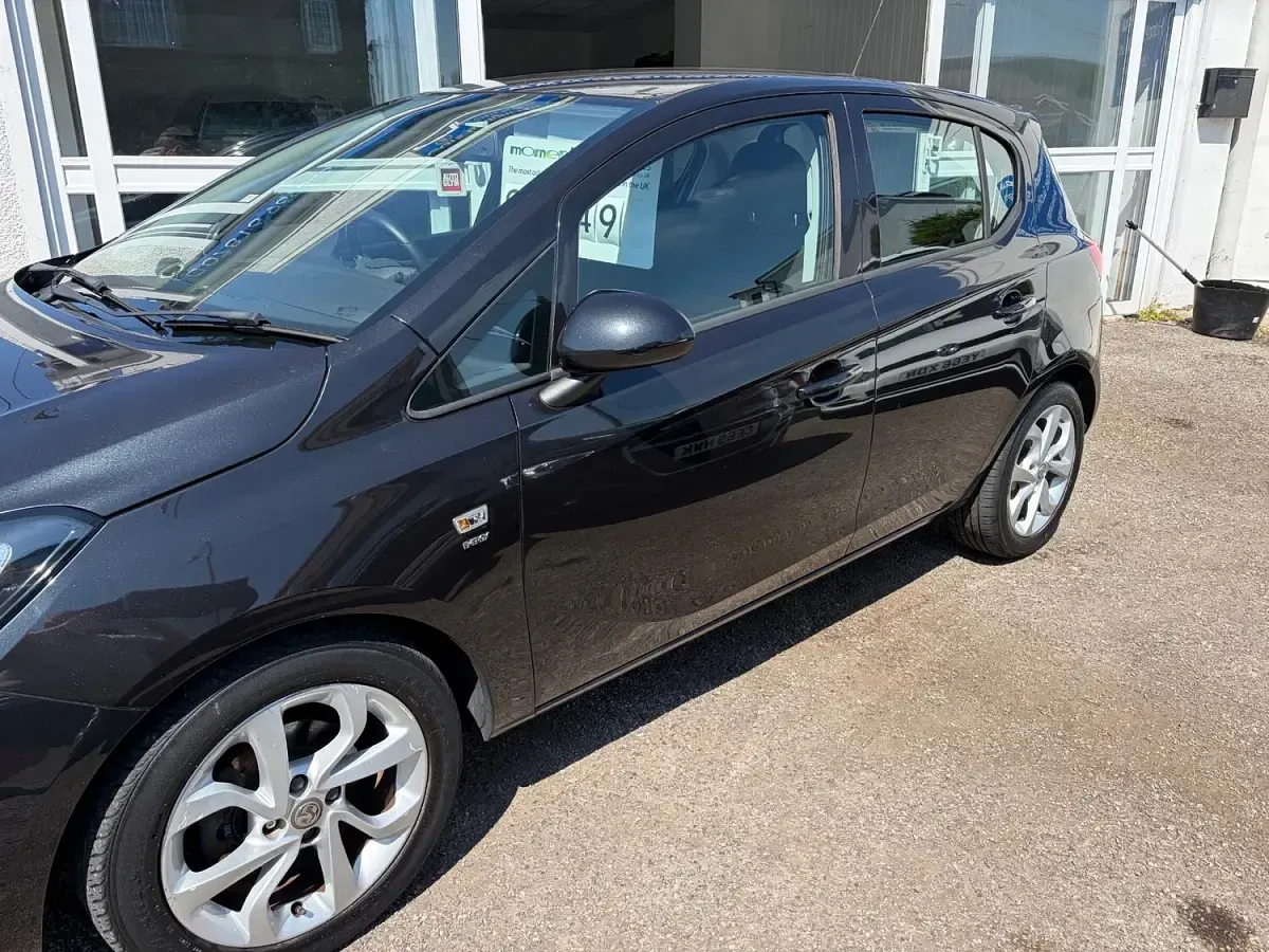 Used Vauxhall Corsa 75 HP (55 kW) 2016 Black Hatchback