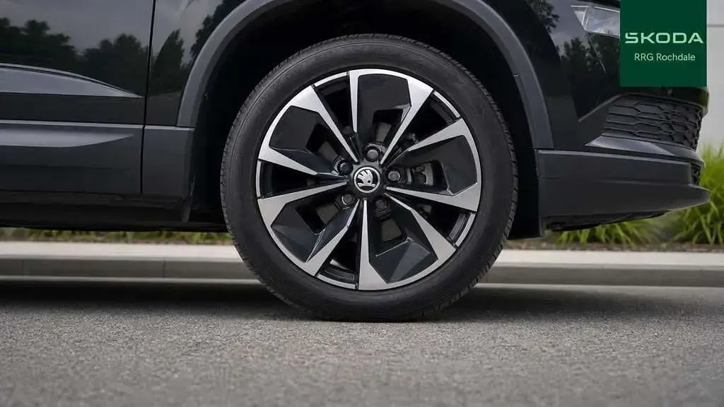 Used Skoda Karoq SE L 150 HP (110 kW) 2024 Black magic pearl effect SUV