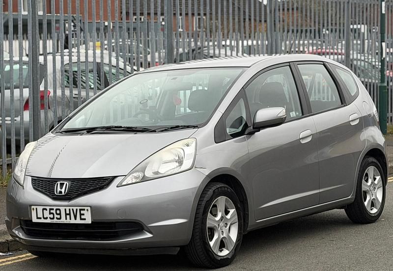 Used Honda Jazz ES 2009 Silver Hatchback