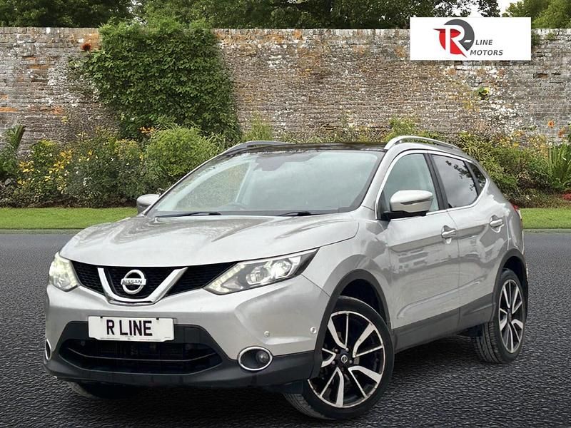 Used Nissan Qashqai Tekna 2014 Silver SUV