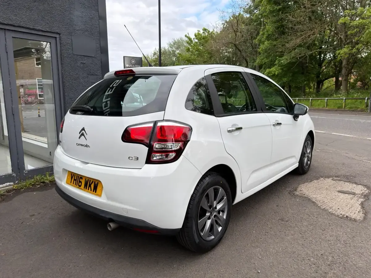 Gebraucht Citroën C3 SELECTION 2016 Weiß Kleinwagen