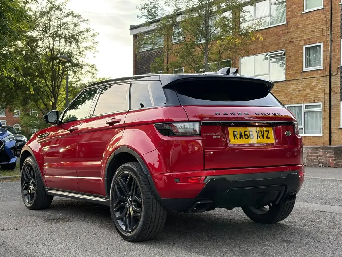 Used Land Rover Range Rover evoque HSE Dynamic 2017 Red Estate